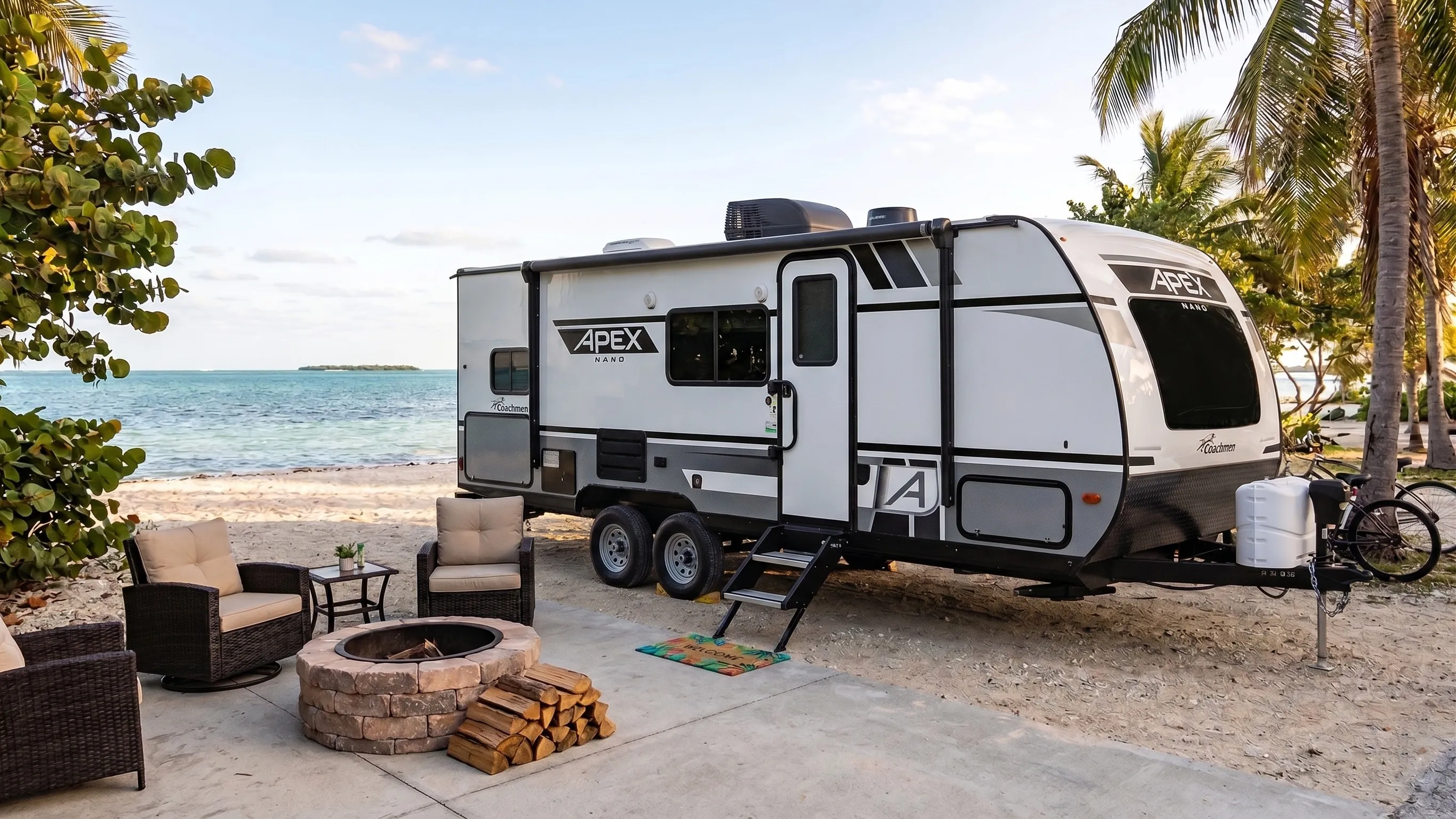 Apex Nano 208BHS, 2021 Coachmen Apex Nano 208BHS.