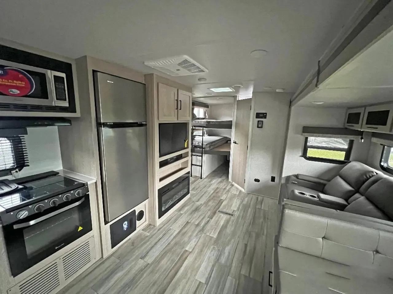 Flagstaff Super Lite 27BHWS, 2023 Forest River Flagstaff Super Lite 27BHWS.